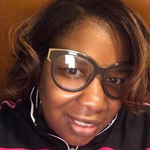 Meet your Posher, Brunetta